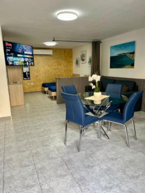 Iris Chic Residence